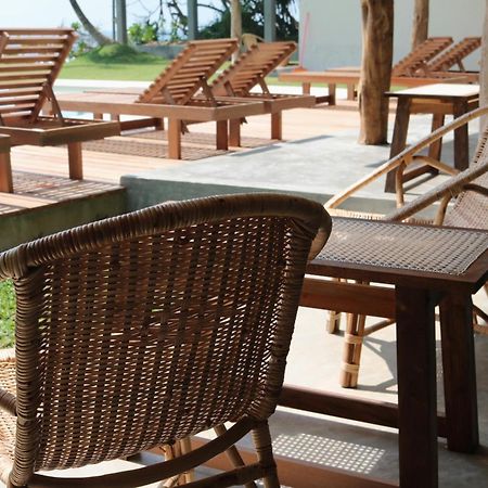 Swell Shacks Hotell Matara Exteriör bild